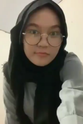 Nonton Film Mahasiswi Hijab Body Pulen Copot-copot Baju Omek Terbaru