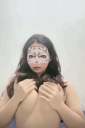 Nonton Film Melly Gemes Juga Kalau Telanjang Dada Gini Terbaru