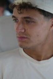 Nonton Film Formula 1: Drive to Survive Season 8 Episode 8 Terbaru